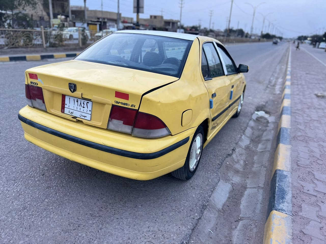 السلام عليكم سمند مديل 2010 مكفوله من كلبه  وتبديل ملكوطه من خياسات محرك وكير مكفوله لا يبخر ولا ينقص حداده جديده تخم تاير كهربائيات كله شغاله تبريد شقال أليت زنون لسعر  18 رقم ميسان رعيهه موجود لشراي يتصل بي ***********واتساب مكاني العماره
