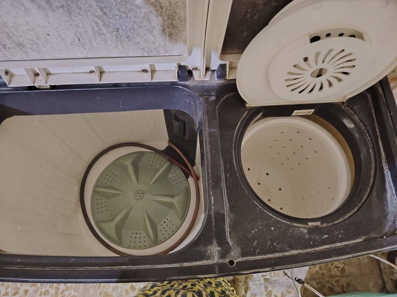 غساله نظيفه وكف تجفيف مفاجئ للبيع *********** عمارة, ميسان
