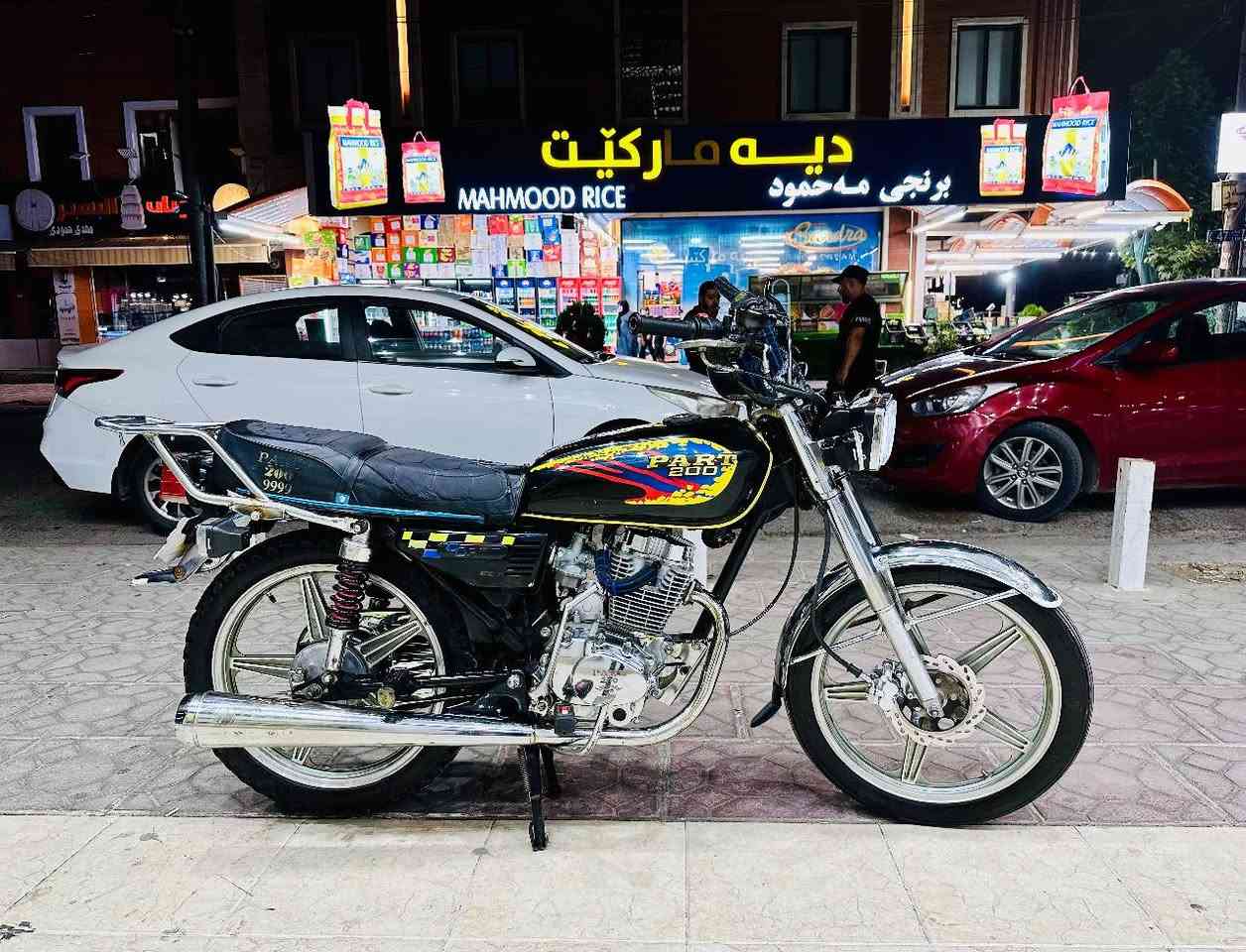 للبيع متور بارت عيتاني سوري  200 الاصلي محرك كبس 
شغال كامل سلف هندر كهربائيات موديل 2022 مختم 
سعر 475 الف وفي مجال بسيط للتواصل *********** وفي واتس اب أربيل, العراق
