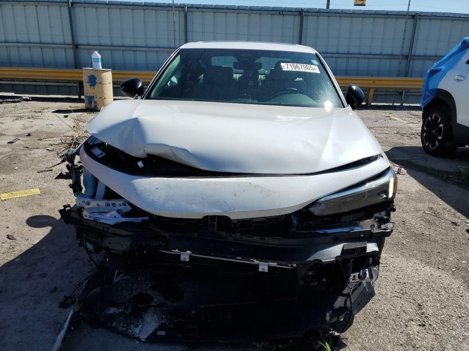 Honda civic 2025 هوندا سفيك 
سبورت تورنك (فول مواصفات)
فتحة سقف ،مقاعد جلد 
الممشى: 2500
موقعها :الأردن المنطقة الحرة 
سعرها مناسب جدا

للتواصل يمكنكم الاتصال على الرقم التالي 
*********** 
أو زيادة احد افرع الشركة 

الأردن المنطقة الحرة 
الانبار القائم _مقابل المحكمة 
الانبار الفلوجة _قرب كراج بغداد
