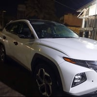 توسان 2023 لمتدد هايتراك  مكينة 2500 ضررها خلفي بك  لايت بدون اي ايربا...