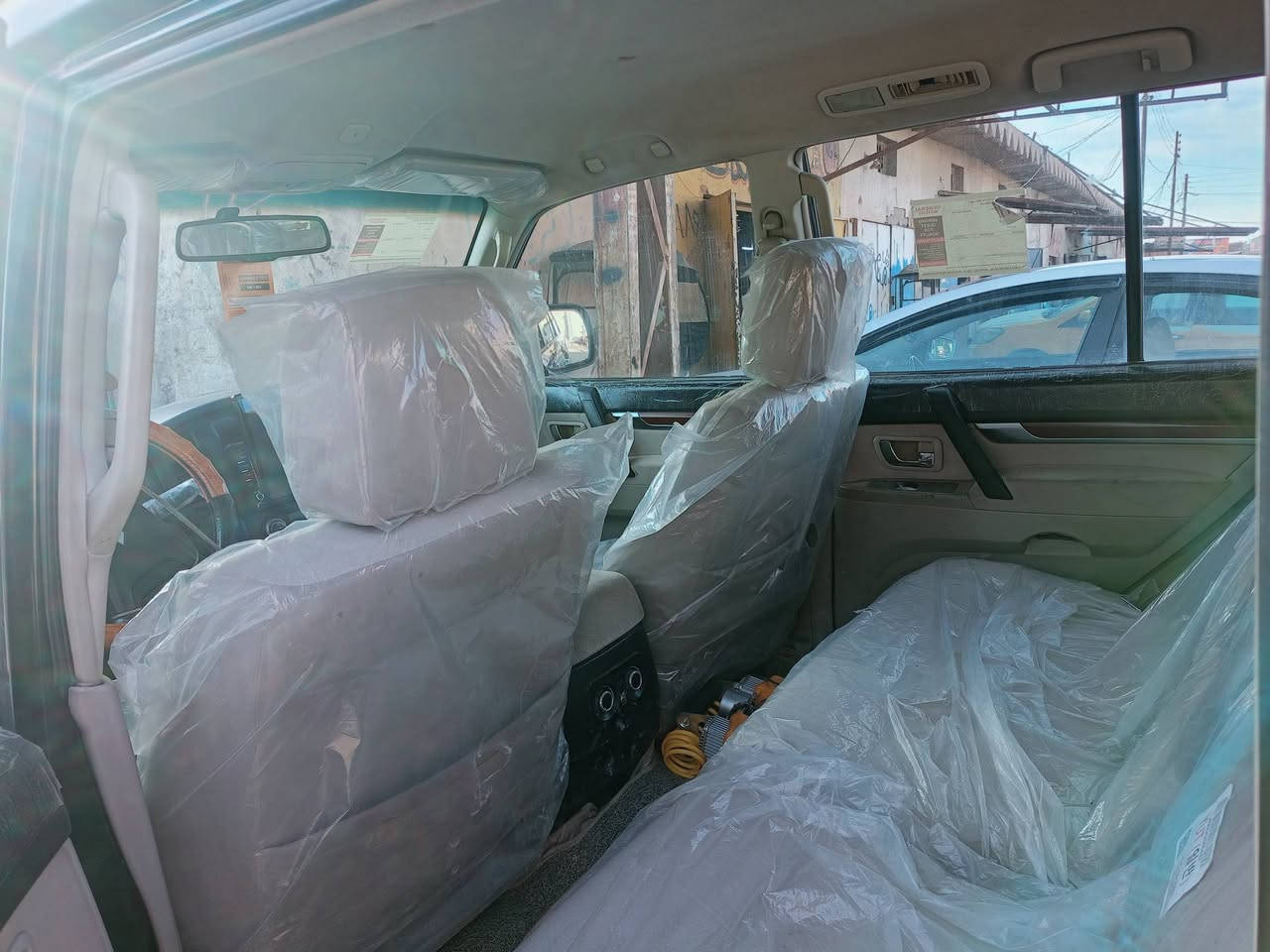 باجيرو 2008 كلين مكفوله على وضع الشركه كلين السياره وجاهزه للبيع او مراوس التفاصيل اتصل ع الرقم ***********
