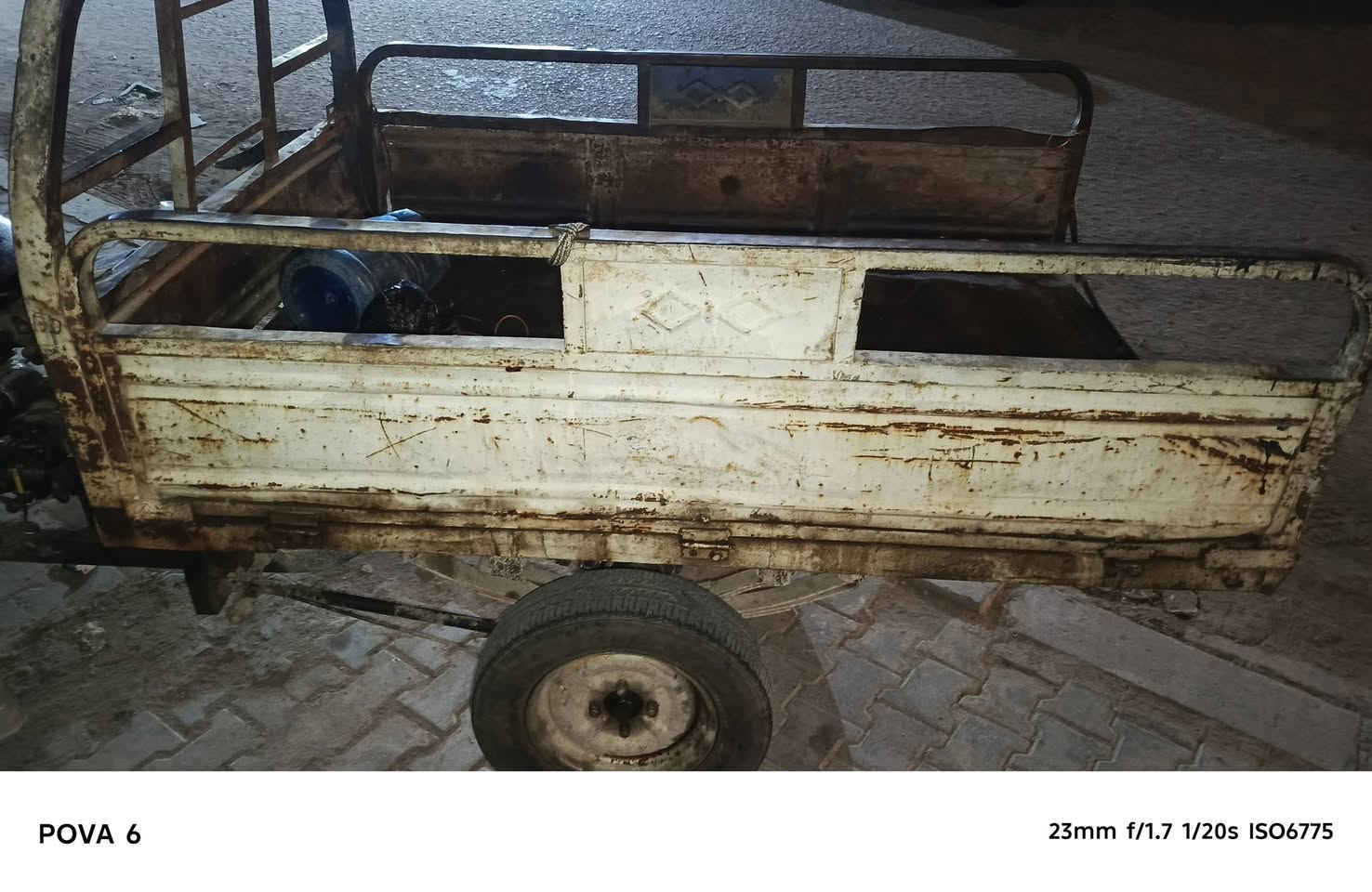 السعر 450 وبيها مجال كلك*********** مكان النجف حي الامير
