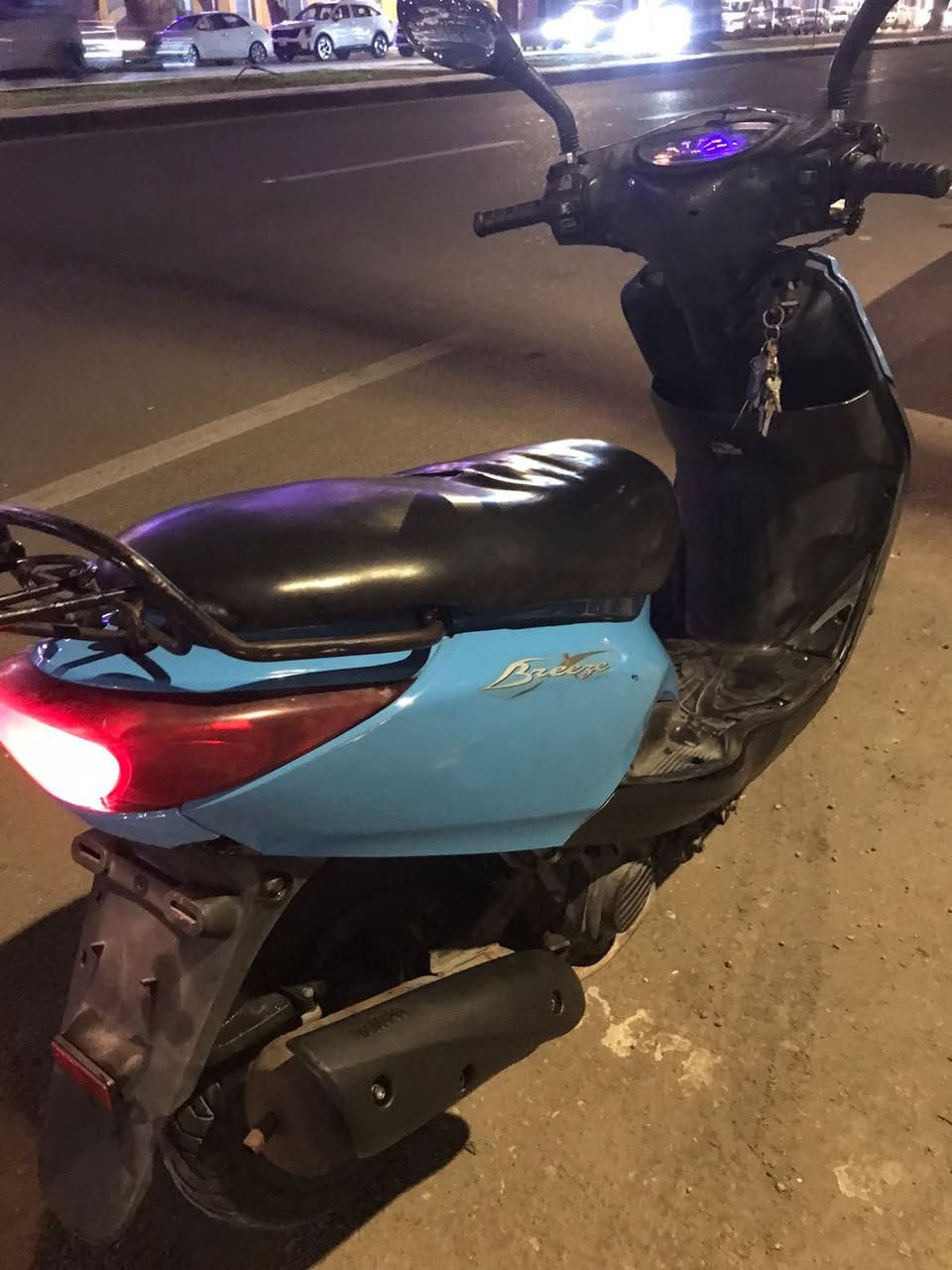 سلام عليكم
دراجة بريز لايت فور
نقص دراجة صوت بلكلچ الأمامي
مكينة ناعمه ‏لا مفتوحة ولا مجفته
بيع ومراوس السعر ٣٧٥
ليحب يدخل خاص أو يتصل على رقم  ***********
