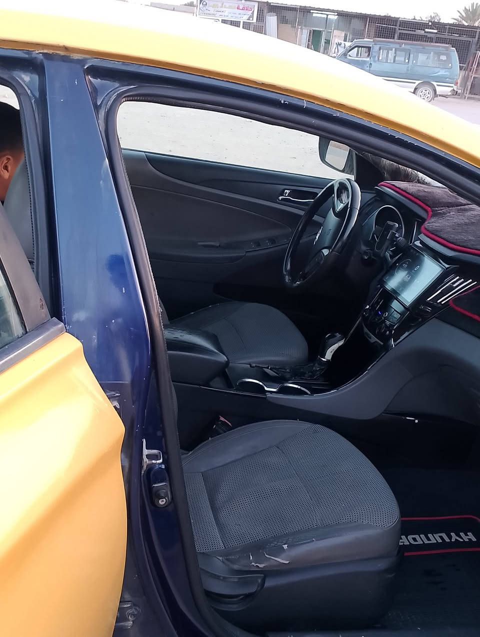 سوناتا وارد امريكي 2011
سياره متجايه كير ومكينه مكفوله خير من الله لاتبخير لاتنقيص مواصفات السياره بصمه تشغيل سنتر لوك شاشه تاب كامره خلفيه تبريد خير من الله بس المروحه وكفت اعتقد فيوز شغله بسيطه السعر 67وبيه مجال شرط التحويل اذا موتحويل مابيع المكان بغداد ع السريع الدولي الهاتف ***********
