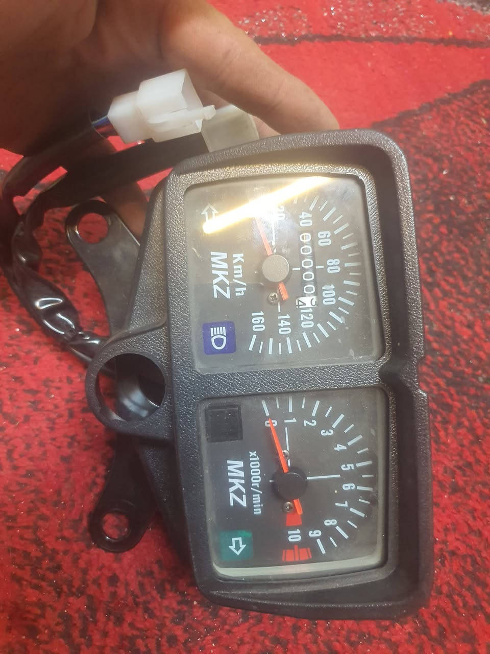 دبلات
عينه
رقم
اي ستفسار هاذ رقمي 
***********
