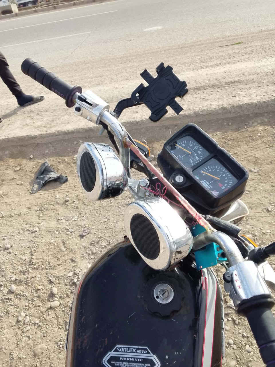 السلام عليكم دراجه تايكر مديل 21 بدون اوراق مكينه خير من الله كهربائية شغاله السعر المطلوب 300 وبيهه مجال مكان ديالى بعقوبه ***********
