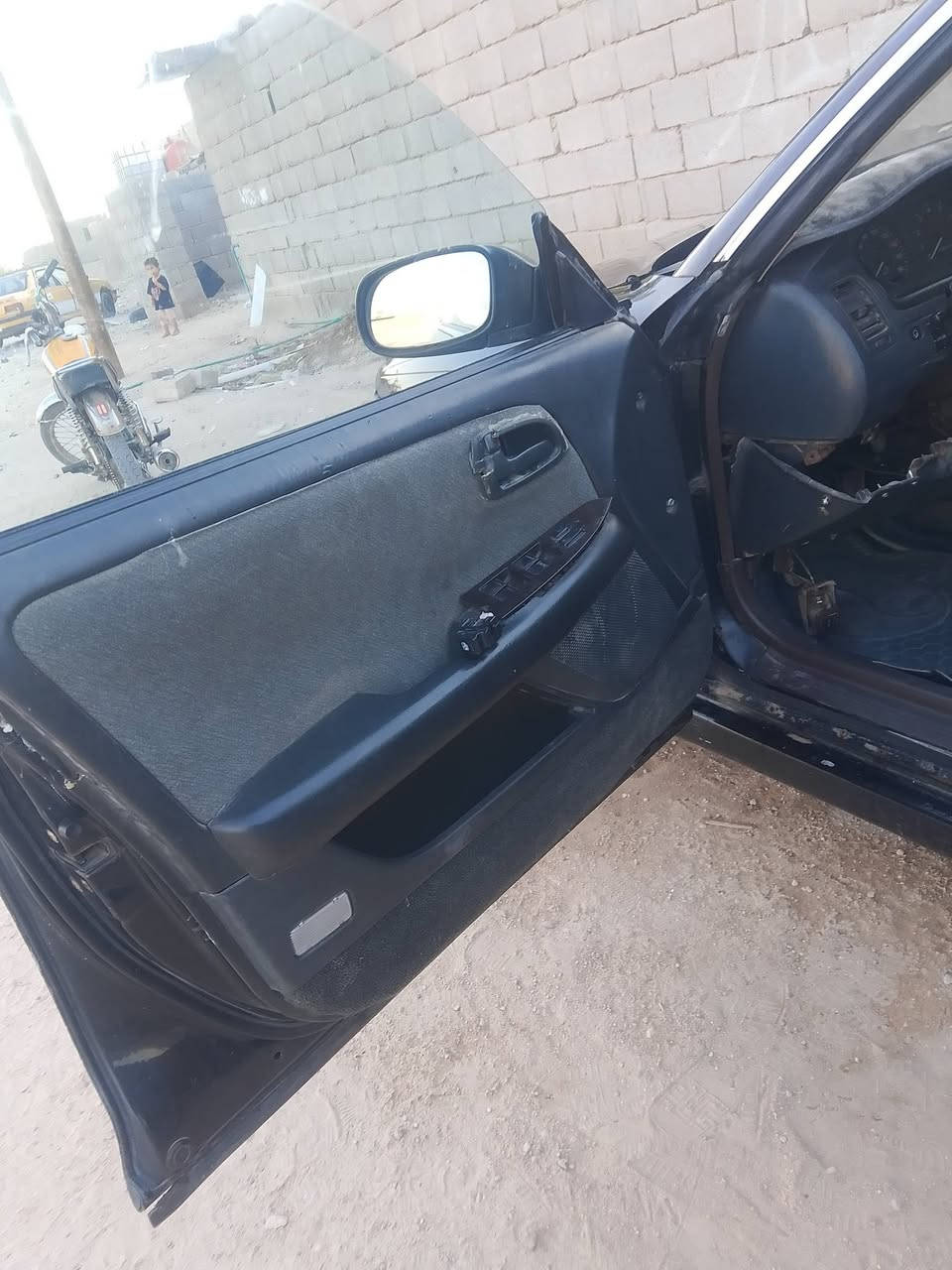 سلام عليكم سياره مارك نفخ كفالة عامه مكينه وكير كفالة كص ونقل راعي تريد وكاله تريد مداور مكينه وكيرثنين ونص كهربائيات شغاله تبريد شغال فقط عوزه شحن غاز سياره فقط مصبوغه جماليه سعر السياره 38 وبيهه مجال بسيط وللعلم موهذه سعرهه بس اني محتاج على بيعهه والمو شراي لاينتصل ويزعجنه مكان السياره بصره سفوان ***********

