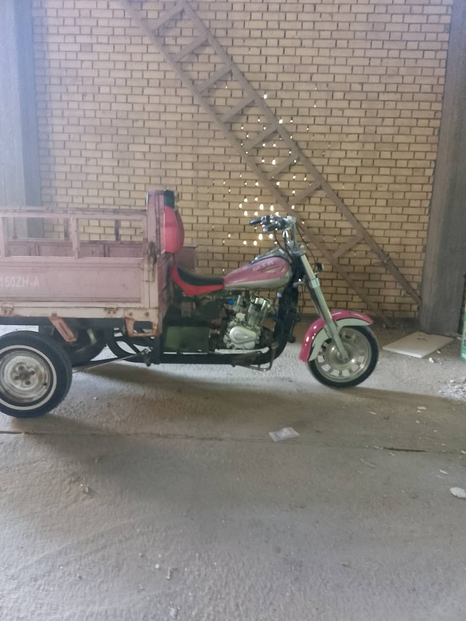 سلام عليكم ستوتة للبيع موديل 17 اوراق باسمي مكينة صار يومين من شادهة دبلات ستوني شديتهن اصلايات وكيل وكير هم ستوني شادة اصلي دراجة كبل لشارع برغي ماذب عليهة اكسن ريشة شرط سعر مليون واربع مية وخمسين. مكاني نجف رضوية قرب سوك جمعة رقمي  ‏‪***********‬‏ وخاص هم متواجد
