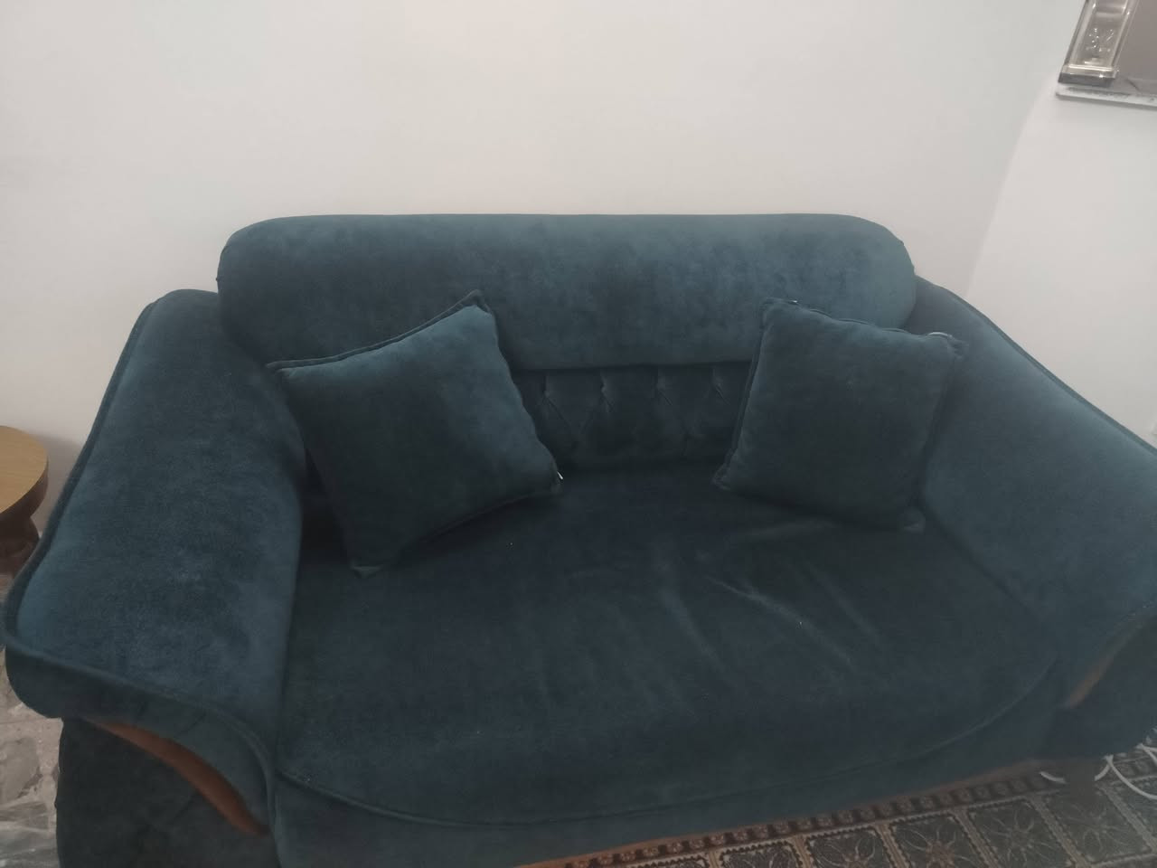 قنفات تركي مستعمل السعر 800000 الف رقم التواصل ***********
