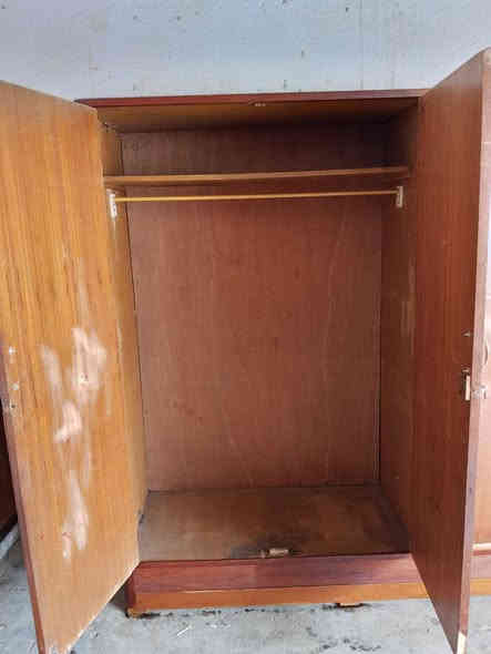 قنصور 5 ابواب السعر 135 للأتصال *********** أو *********** موصل
