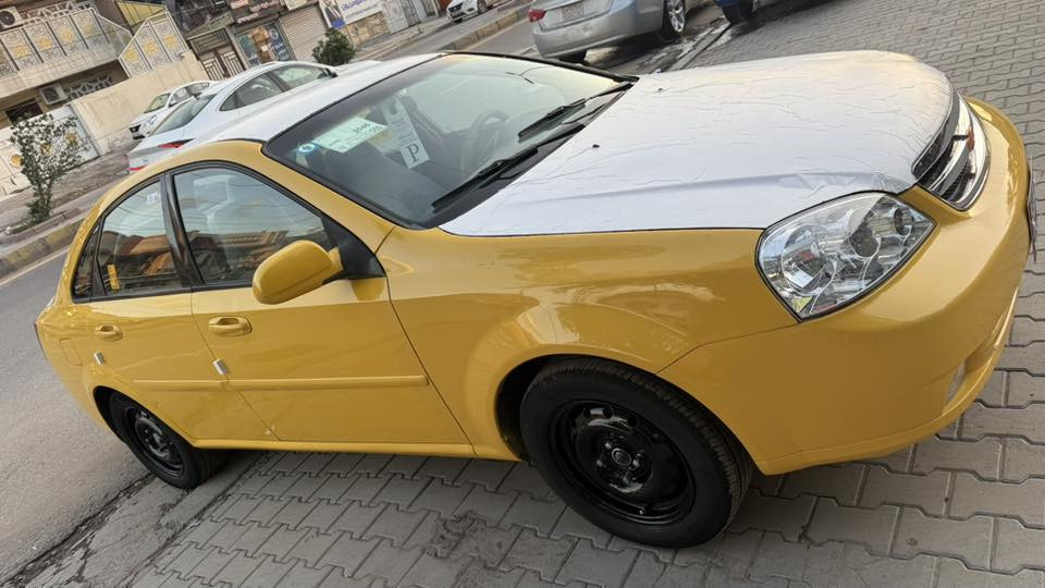 للبيع شوفر اوبتره  موديل 2011 شركه العامه رقم بغداد انكليزي مصفره هيئه وغرامات سنويه جديده  بيها صبغ خاملغات اماميه وبيها قبغ جنطه امبدل اثر طخه خفيفه بدون دواخل الباقي مكفول  جاهزه كير مكينه قبل يومين شادها وبعدها بلضمان صدر خلفي امامي جديد مابيها اي نقص خير من الله جاهزه الف مذب عليها وين ميعجبك اتراي انطيك السعر 70 مكانها بغداد الشعب للستفسار ***********
