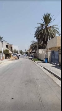 دار كلاسك للبيع زيونة محلة 716 المساحة 600متر واجهة 20 متر نزال 30 متر...