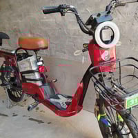 دراجة كهربائية • بطاريات • بصمتين