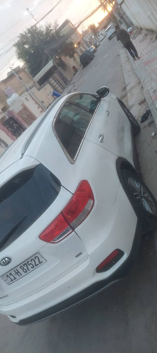 سلام عليكم سورنتو موديل 2016 امريكي حادث جاملغ امامي 
محرك اربعه سلندر ٢٤٠٠ السياره جاهزه السعر ١٥٠ العوان كربلاء 
رقم الهاتف ***********
