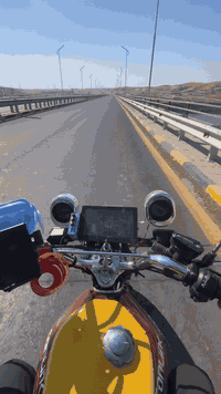 اسلام عليكم دراجة للبيع تايكر  باب اول موديل25ماشية5الف لاستفسار بس رم...