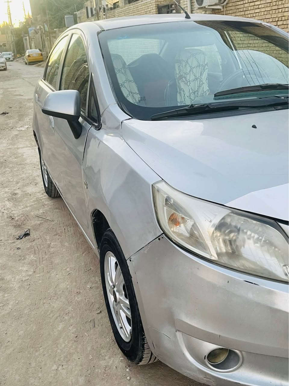 للبيع شوفرليت سايل 2012
رقم ذي قار الدولي بأسمي مداور ثاني يوم 
حداديه 100‎%‎ جديده تخم تاير كهربائيات مابيها اي نقص مكينة وكير خير من الله سياره ما ناقصها اي شي..
سعرها 45 وبيها مجال حك الجيه 
مكان السياره ذي قار قضاء الشطرة 
مگلف بالنشر وغير متواجد على الفيسبوك 
هـــ *********** الشطره, ذي قار
