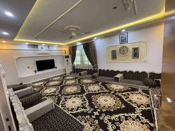 دار للبيع  400متر    مع فضله 150متر
        دوميز     ضباط.      شارع 20. 
          خلف.  أركان المساري      طابو صرف
              للاستفسار الاتصال
         *********** واتس
         ***********
أو مراجعة المكتب حي الأسرى مقابل جسر الرشيد
