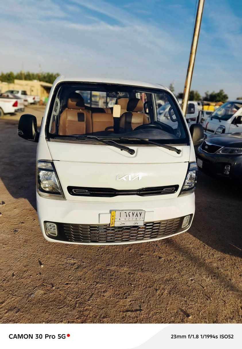 كيا بنكو دبل قماره للبيع سيارة حلوه ونضيفه مال جناي رقمها بابل ماشيه 30 الف جانة ابشركة  العنوان البصرة الزبير  السعر 140 وبيه مجال *********** /***********
