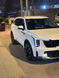 سورنتو موديل 2025 رقم اربيل بسم شركه كفاله عامه حتى من الشخط بوضع الشر...