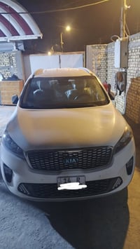 سورنتو 2018 شكل ال 20 مكفوله ما عدى شخط بلباب  كير 8نمر سياره نضيفه كل...