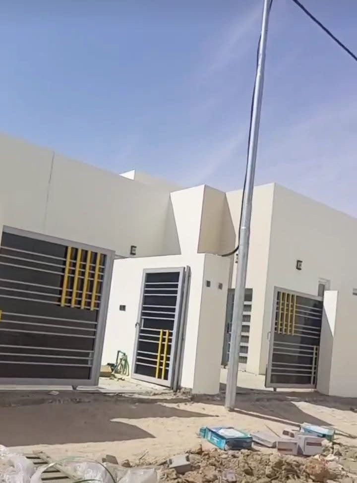 يوجد دار  في مجمع الزهور السكني في
الكوفه🏘🏘
مساحة 160م 
بلوك 34
مرحلة أولى / البيت كامل
مشمول ع مصرف العقاري 
القسط الشهري  ٤٥٠ الف 
سعره الكلي 115
الواصل الشركه 27/300مليون

للاستفسار عن سعر التطلوعة الاتصال 
***********
