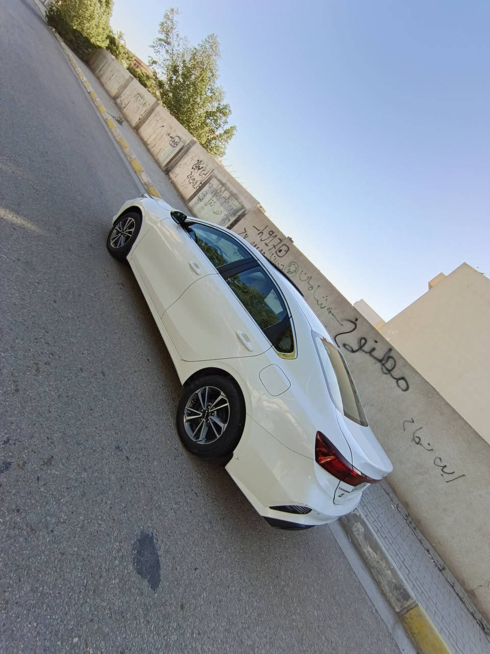 السلام عليكم كيا سيراتوخليجي 2023رقم بغداد بسمي الدولي جديد سيارة جاهزة مكينه كير حدادي تخم تاير مواصفات شاير بالمري فتحه شاش كاميرا  خلفيه دواره حساسات رادارات تحكم ستيرن ويل كب كروم محرك2000 المرغوب ملاحظة مكينه كير مامفتوحات  سيارة مكفول ماعدبنيد صبغ اثرشخوط بدون دواخل والباقي مكفول شرط السونار سيارة جاهزة ومال جناي السعر155 وبيهامجال  العنوان كربلاء ***********
