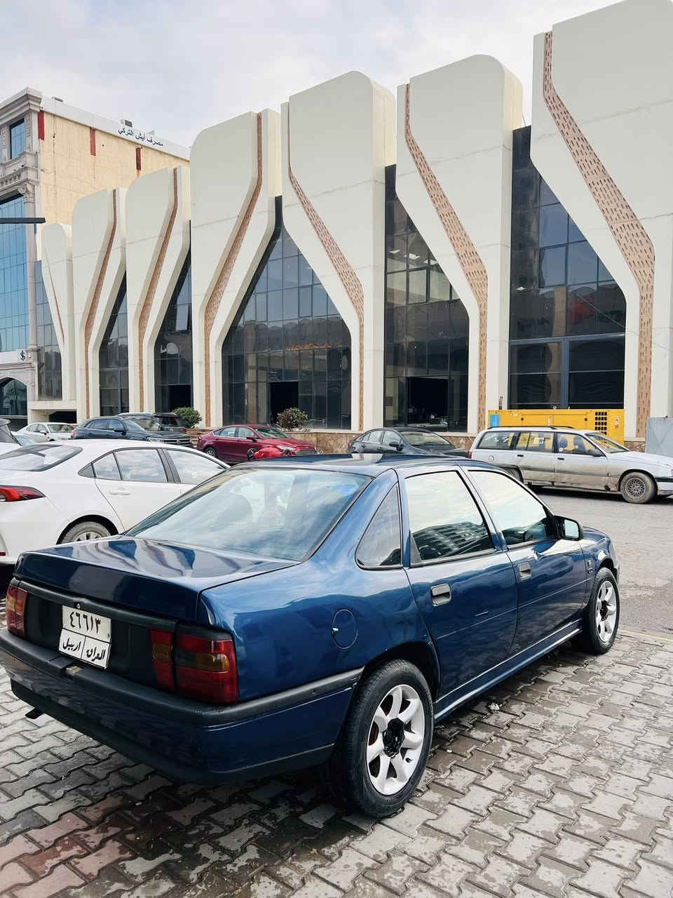 سياره ئوپل ڤيكترا موديل ١٩٩٢ ره قه م هه ولير دوو جام كاره باى سيلايت كاره باى  گيروو مه كينه به شه رته پشتوپيشى بران وه رگه ران هه موى به شه رت سه ياره كه مالى دووسته يك دينار مه سره فى تيدانيه مه گه ر بوو كه مالياتو جوانكارى نه بى  سه ياره كه ١٧٠ هزار خرامه ى له سه ره ده ت ده مه وه  وه هه ر وه ها سياره كه په مپه بوو جوانى  هيج ليدانه كى نيه بيخه م به هه موى به شه رته  سعر ٣٧$ مه جال  ره قه م موبايل  *********** وه تسئاپ له سه ر زينه كه يه  *********** ته حويل وه كاله به شه رت
