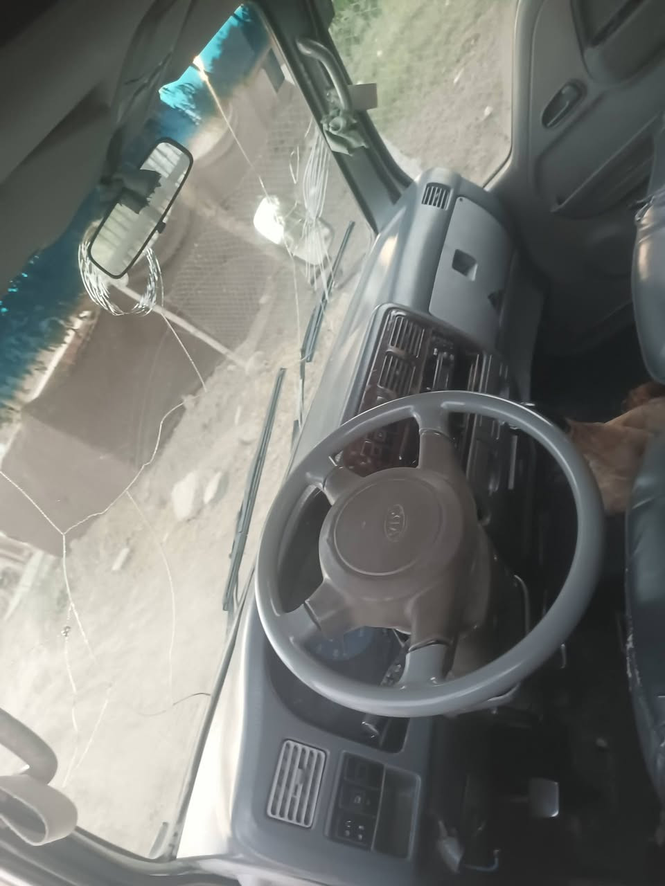 السلام عليكم 
للبيع كيا قرده موديل 2003 
مكفوله السياره ما عايزها شي رقم انكليزي 
للاستفسار اكثر اتصل 
*********** علي الشباني 
ملاحظه اني مكلف بالنشر
