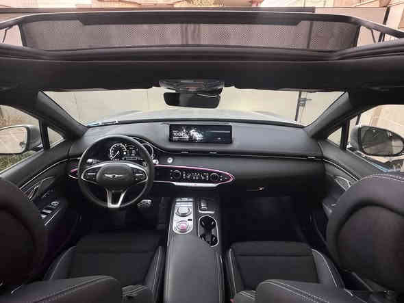 السلام عليكم 
جينيسس gv70 سبورت 2023 ماشيه 14  بدون رقم 
فول مواصفات معروفه مواصفات السبورت 
الحادث 3قطع صبغ وقطعتين جان بيهن كلير وشلته 
صور الحادث مرفقه بالمنشور 
غير متواجد عالفيس 
السعر 282 وبي مجال 
للاستفسار ‭0786 262 2578‬
