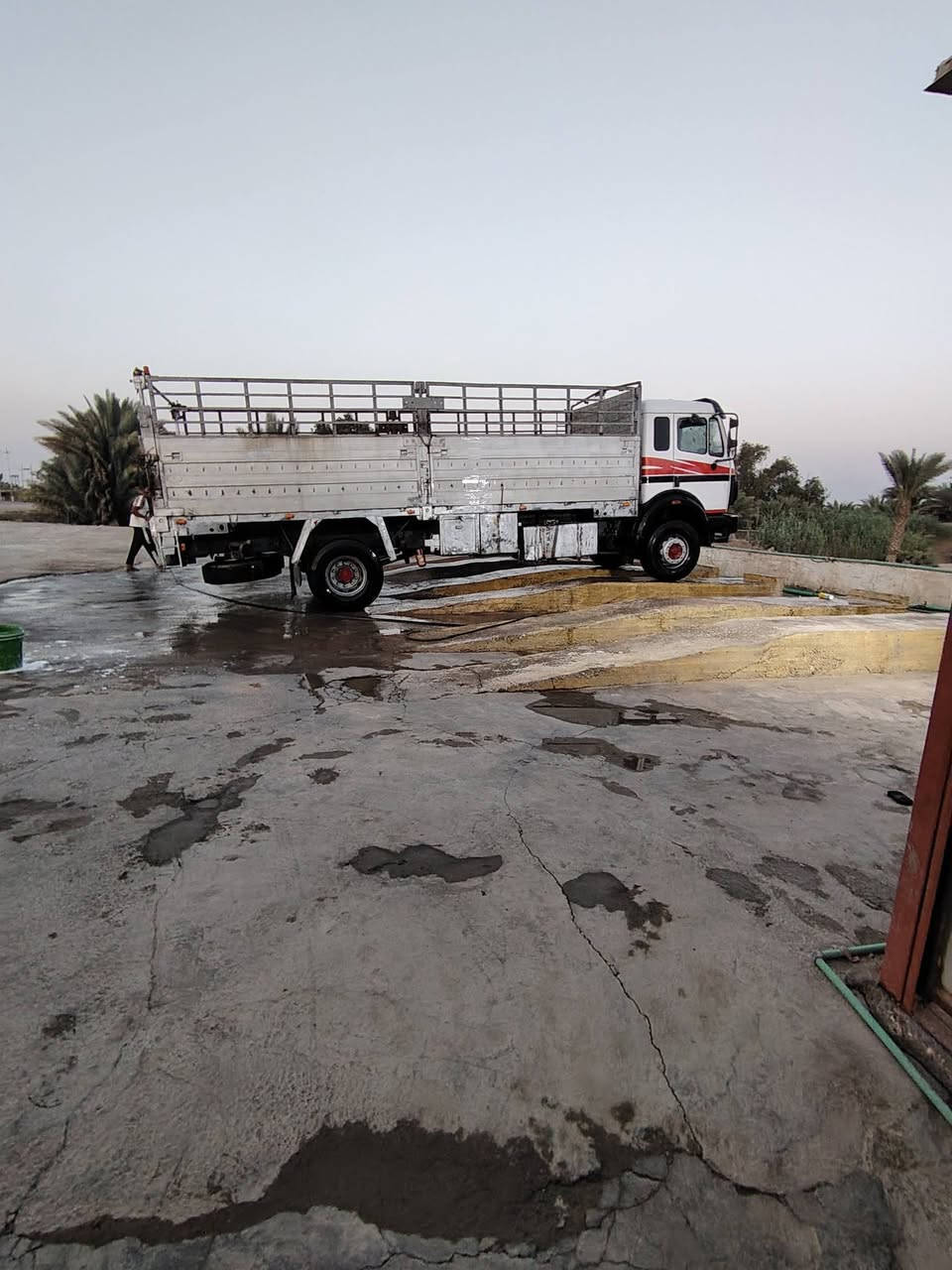 البي موديل ٩٢ مكينه ٢٨ كير ٢٥ سياره خير من الله شغاله وجاهزه تخم تاير بدي جديد كارتون
***********
