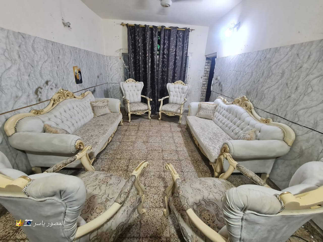 تخم 10 مقاعد تركي نضيف جدا نضيف سعر 450 وبي مجال مكان البياع يوجد توصل بكروه رقم يوجد واتساب ***********
