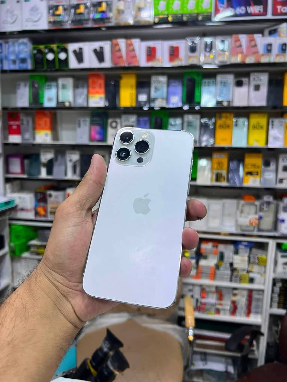 📱 iPhone 13 Pro Max

✨ المواصفات:
🔹 السعة: 256GB
🔹 نسبة البطارية: 87 % 🔋
🔹 نسخة امريكي 
🔹 الملحقات: بدون 
🔹 مصلح بي بطاريه نوعيه جيده 👉
🔹 الجهاز بحالة ممتازة، نظيف وجاهز للاستخدام.

السعر 550 الف فقط 

✅ متوفر الآن لدى علاء للهاتف النقال

♻️ كما نشتري جميع الهواتف المستعملة بأفضل الأسعار مع تقييم فوري ودفع نقدًا.

💳 ويتوفر لدينا التقسيط لحاملي:
✔️ ماستر كارد الرافدين
✔️ ماستر كارد الرشيد

📍 العنوان:
واسط – الزبيدية – الفلكة، مقابل منفذ أروك
علاء للهاتف النقال

📞 للاستفسار أو الحجز أو مراسلتنا عبر واتساب:

📲 ***********
📲 ***********
