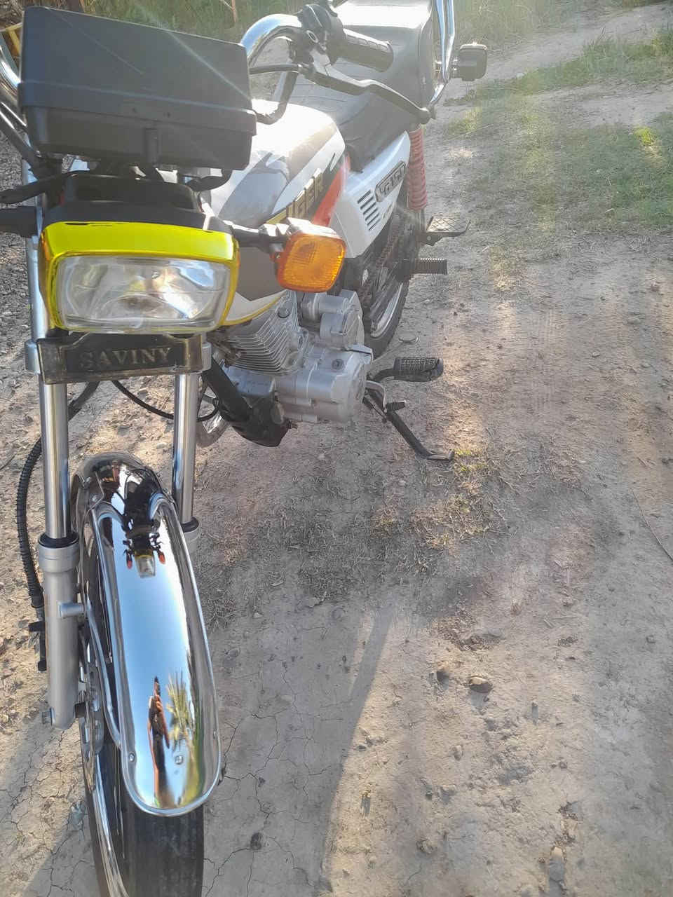 سلام عليكم دراجه سيفان 5 كير موديل 20 دراجه نضيفه خير من الله السعر 400 وبيها مجال الشراي ايخابرني واني خادم اله ***********
