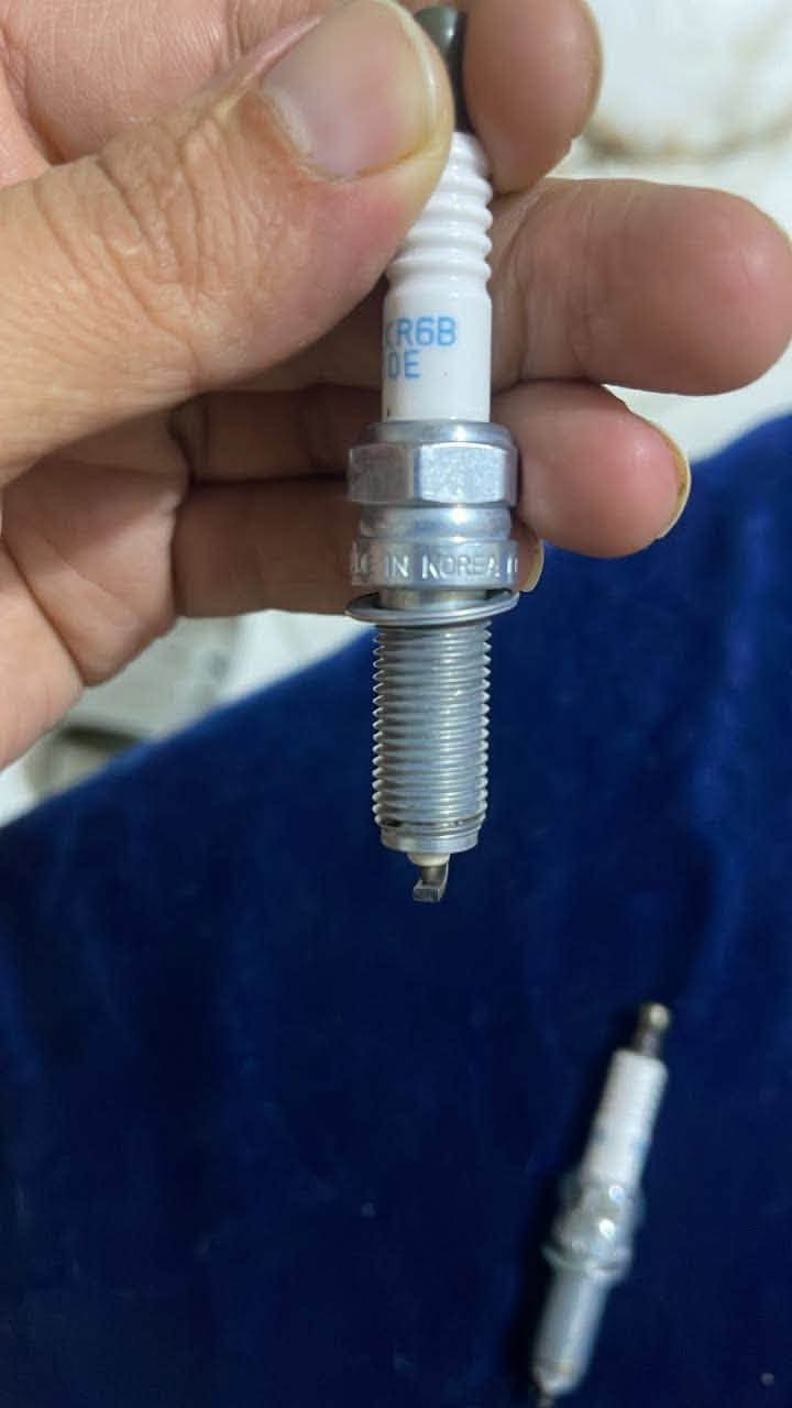 السلام عليكم بلكات سيراتو 1600 جديد اصلي اخذتهن ب40 بس مرهمن ع سيارتي فورتي لان محرك اكبر ب20ابيعهن يوجد توصيل  ***********
