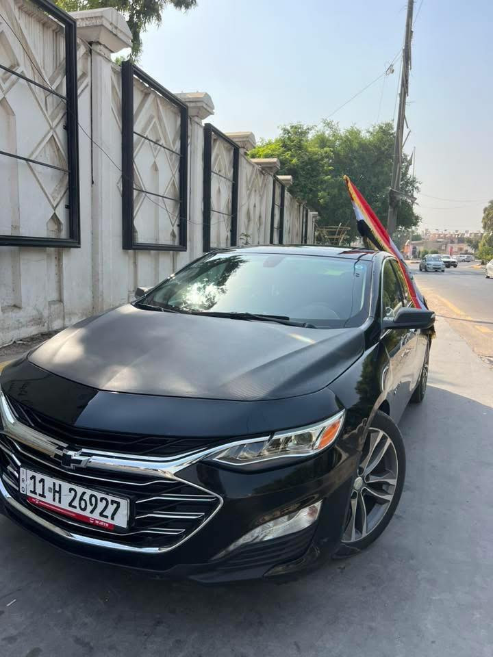 ماليبو بريمير 2020 #PREMIER 2.0T 
🔥🔥🦾🦾🔥🔥
محرك 2000 توربو 🚀🚀 
4 سلندر سياره كلش قويه 
ناقل حركة أوتوماتيكي 9 سرعات. 
ماشيه 121الف كيلو 
نظام دفع أمامي
مقاعد جلدية كهربائي للسائق والراكب
وخزن ميموري 1.2.3
فتحة سقف كهربائية بانورامية 
نظام صوتBoss
تبريد وتدفئة جميع المقاعد حتى الخلفي 
تدفئة ستيرن
كاميرا خلفية
نظام دخول وتشغيل عن بعد. 
مري قلاب 
 البريمير معروف بل مواصفات 
حادثهاا موضح جاملغ الخلفي بيه صبغ بدون ضربه 
ب عراق حاف البنيد 
كير مفتوح 
والباقي كفاله رقم بغداد هزه جديده
السعر ١٤٢ وبيهاا مجال للأستفسار واتساب او اتصال 
***********
