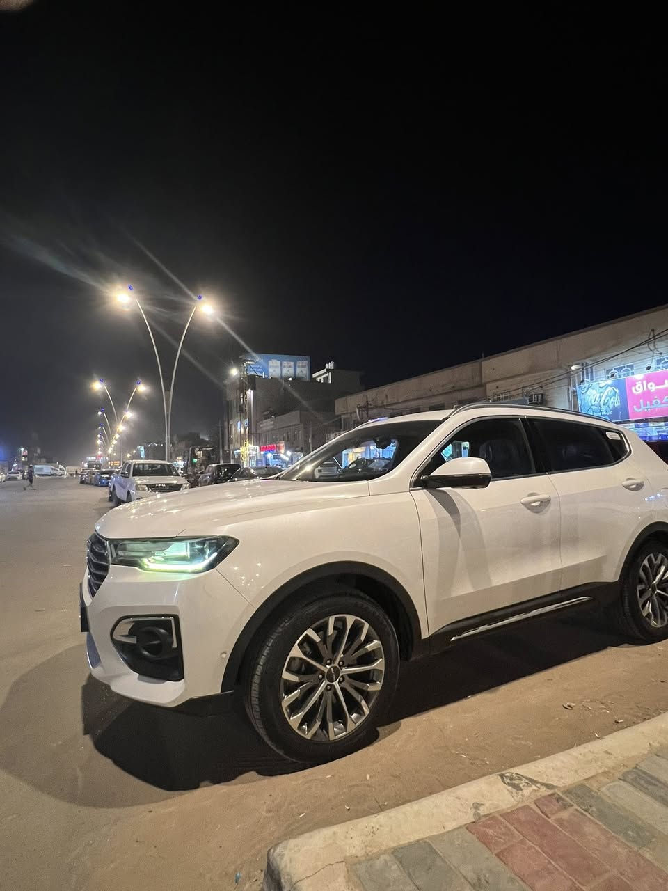 السلام عليكم هافال h6 موديل 2020 
فول مواصفات 
كفاله عامه مكينه 2000 تيربو 
رقم بغداد مكان السياره بابل 
السعر 170 وعليها غرامه مليون و300 ينزل من سعرها 
رقم الهاتف ***********
