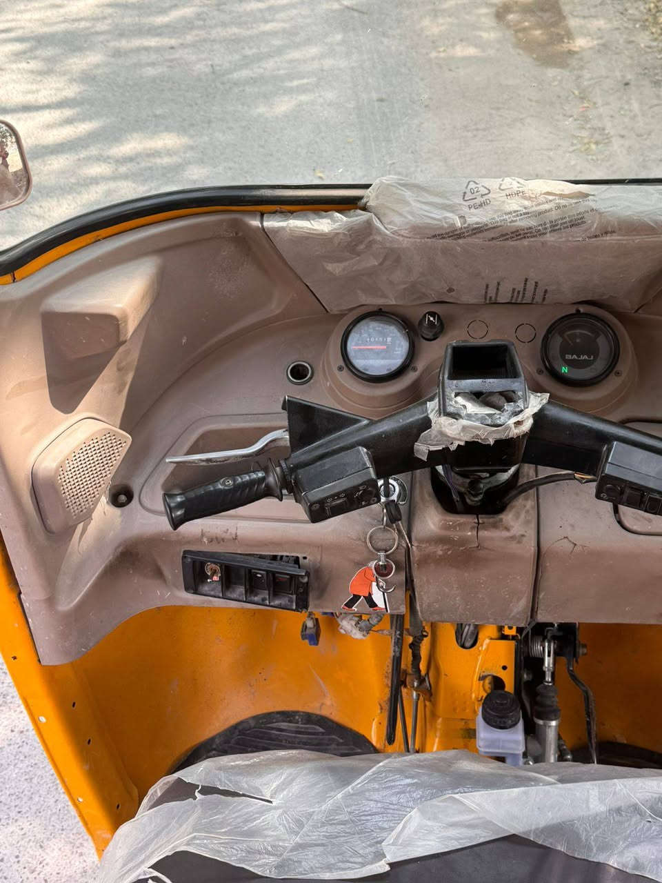 سلام عليكم تكتك موديل 22 رقم وسنويه تكتك معمره بطاين  كفاله مكينه من شرگ خير من الله نعومه ترأيه حلو 
تكتك معروضة 9250 مكاني جكوك حسينيه رقم الهاتف ***********
