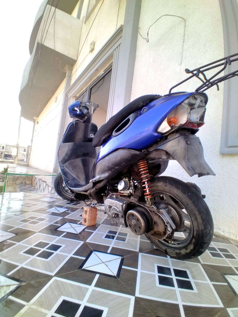 السلام عليكم للبيع سازوكي لون ازرق محرك مجفت جديد كهربائيات كله شغاله هندر واحد شغال اشاير لايتات يعوزه زوج تايرات فقط. 135بي مجال قليلل
المكان/تكريت الديوم


**إذا كنت صاحب هذا الإعلان وتريد حذفه لأي سبب، رجاءا أرسل رسالة إلى الدعم الفني**