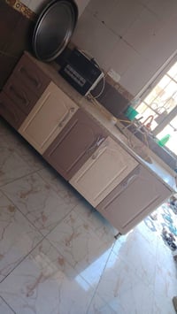 بغداد السلام عليكم كاونتر ثقيل قياس ٢متر  سنك قياس ٢متر وربع  مع الملح...