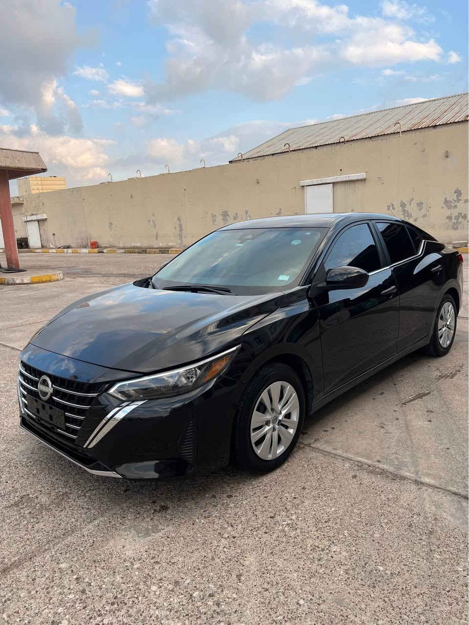 نيسان سنترا وأرد امريكي 
موديل 2025 ضررها فقط بولند صبغ بدون دواخل 
مواصفات السيارة 
شاشة كبيرة 
كاميرا خلفي 
رادار امامي 
رادار جانبيات 
حساسات خلفي 
بصمة 
تحكم استيرن 
تحديد سرعة 
تترقم شمالي. اربيل. دهوك. سليمانية. 
السعر 128 ومجال 
العنوان اربيل 
واتساب *********** أربيل, العراق
