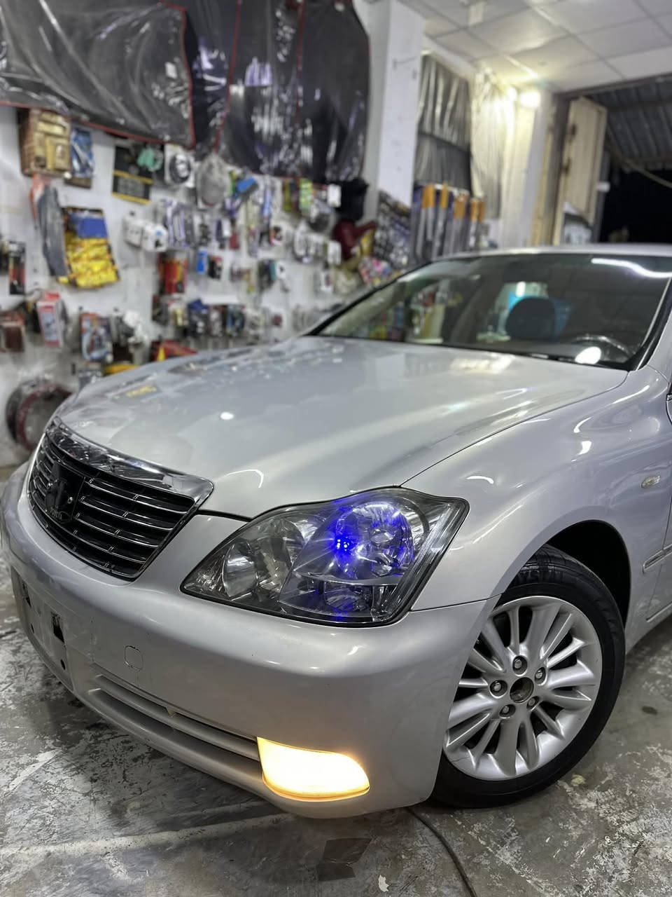 شاهینە بڕاوە بڕاوە
١٨٢ 

ناوزەرد

٣ دوگمە 

٤ کوشن کارەبا

سەلاجە

مەرکەزی

بەسمە رەساسی

ئاوینە شەفت

کوشن کارەبا

سوکان کارەبا

فول مواسەفاتە

سەیارەکە کەمل مەسرەف کراوە ١ هەزار مەسرەف مەگەری کامل جامی پێ شو دوای  هەلگیراوەکامل مەسرەف کراوە بيێ تەقەو رەقە کاملە تەبرید ساردو گەرمی بەسراوە 

برێکی بەسراوە  

نرخ: 49

ژم:***********
