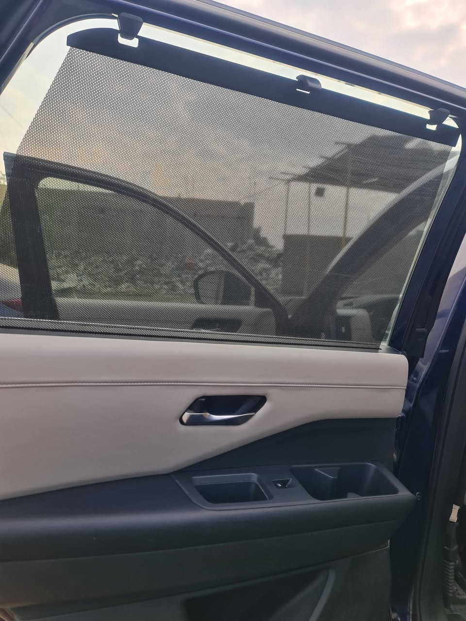 نيسان بأيد فندر مديل ٢٤ فول موضفات ماشيه ٦٠ الف سعر ٢٩الف$ ***********
