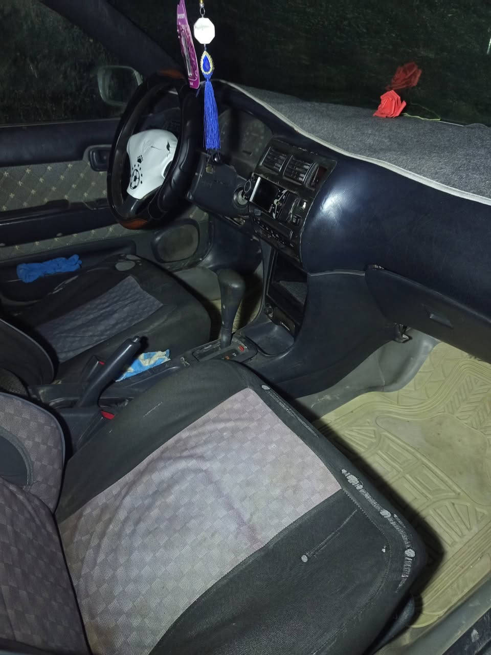 السلام ۈعـْليگمٌ-ٱلسّلٱمّ:ﯙرحـّمَة ٱللـّہ ۈبٌرگـّاتہ
كورله موديل95. محور. كير محرك خير م̷ـــِْن لله. الداخل يرادله ترتيب قليل 🙏  رقم بغداد بسمي تحويل مباشر.  صبغ بلادي.  كلشي مابدل بيها كلها بلادي. 
  السعر 53وبيها مجال الطيبين.  
الهاتف:***********. عنواني ديالئ : حمرين
