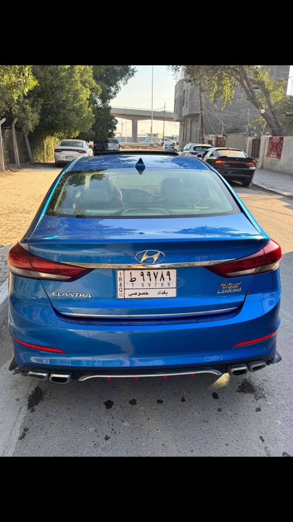 سلام عليكم موديل الانترا      ١٧ ازرق جويتي وارد امريكي حادث موضح سونار صور جاملغين تبديل اصلي صبغ بنيد نص جاملغ خلفي كله واضح داخل سونار باقي سيارة مكفوله فول موصفات بصمه شاشه كبيره فتحه فول تحكم كشنات تدفه جلد رقم بغداد بسمي كير مكينه مكفول جديده سياره مابيها اي نقص بل عافيه عل ياخذها  السعر  125وبيها مجال للشراي بغداد الكماليه رقم ‭٠٧٨١ ١٣٦ ٨٨٤٧