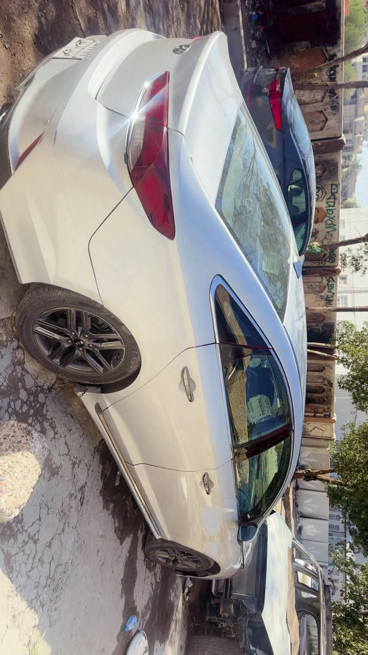 السلام عليكم سوناته مديل  19فول مواصفات شفتات بل استيرن فتحه امريكي مكينه2400 بيه منضومه غاز سياره مصبوغه عام رقم شمالي بسم شركه سعر115 رقم الهاتف***********
