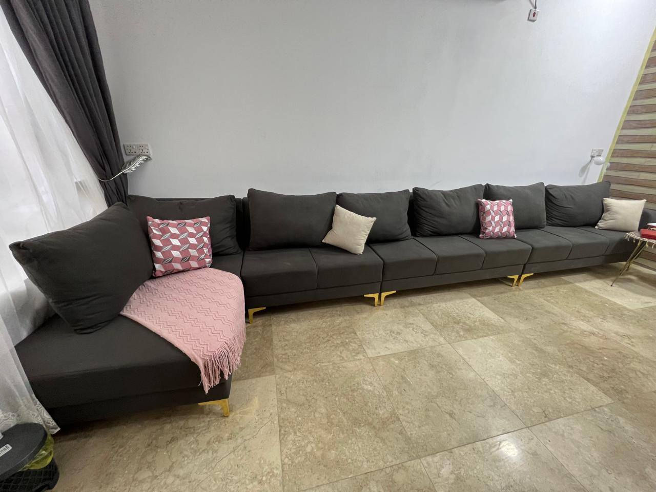 السلام عليكم اثاث بيت للبيع
كاونتر ٣ متر مع سنك متر ونص مرمر خشب ام دي اف تركي تفصال عراقي سعر ٥٠٠ الف 

تخم طول ٥ متر وزاوية متر ونصف  ٣٥٠ الف

ميز طعام ٦ كراسي  ١٢٠ الف 

للاستفسار اما ترك تعليق او مراسلة واتساب ***********
