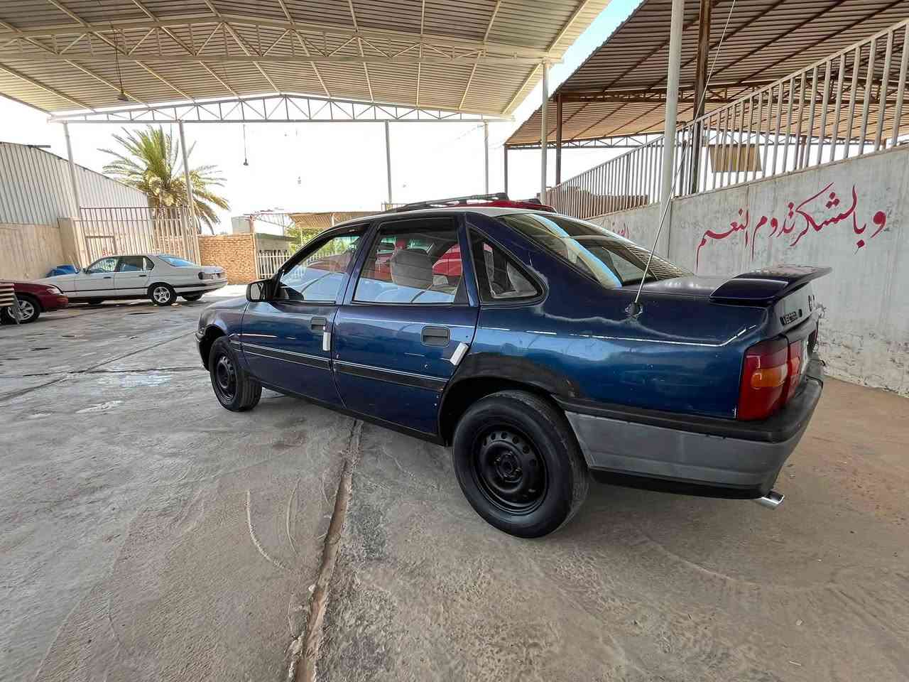 للبيع
فكترا موديل 92
السعر 31 وبيها مجال 
محرك 1600 جديد 
كير عادي
صدر جديد 
رقم بغداد مشروع وطني 
الموقع: سامراء
 الاتصال: ‭***********‬
