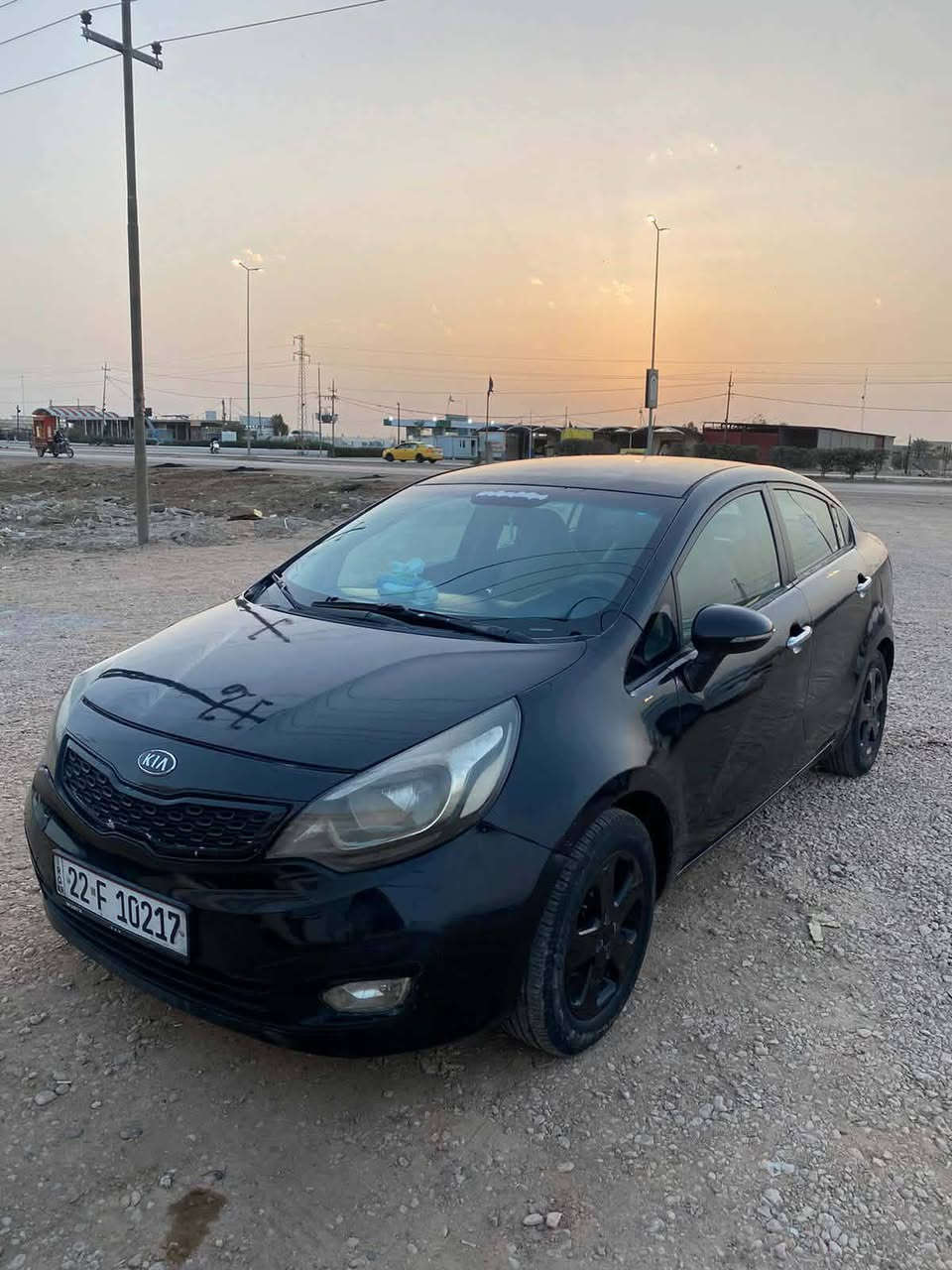 سلام عليكم(( 78)) للبيع كيه ريو موديل 12 كفاله ضربه وتبديل بس صبغ  بيه مكانات مكينه وكير وحداديه جديده تخم تاير رقم ربيل دولي تحويل ثانيوم تبريد ثلج 🥶 سياره جديده جاهزه مابيه نقص برقي مال جناي مكان بابل كفل رقم الموبايل ***********
