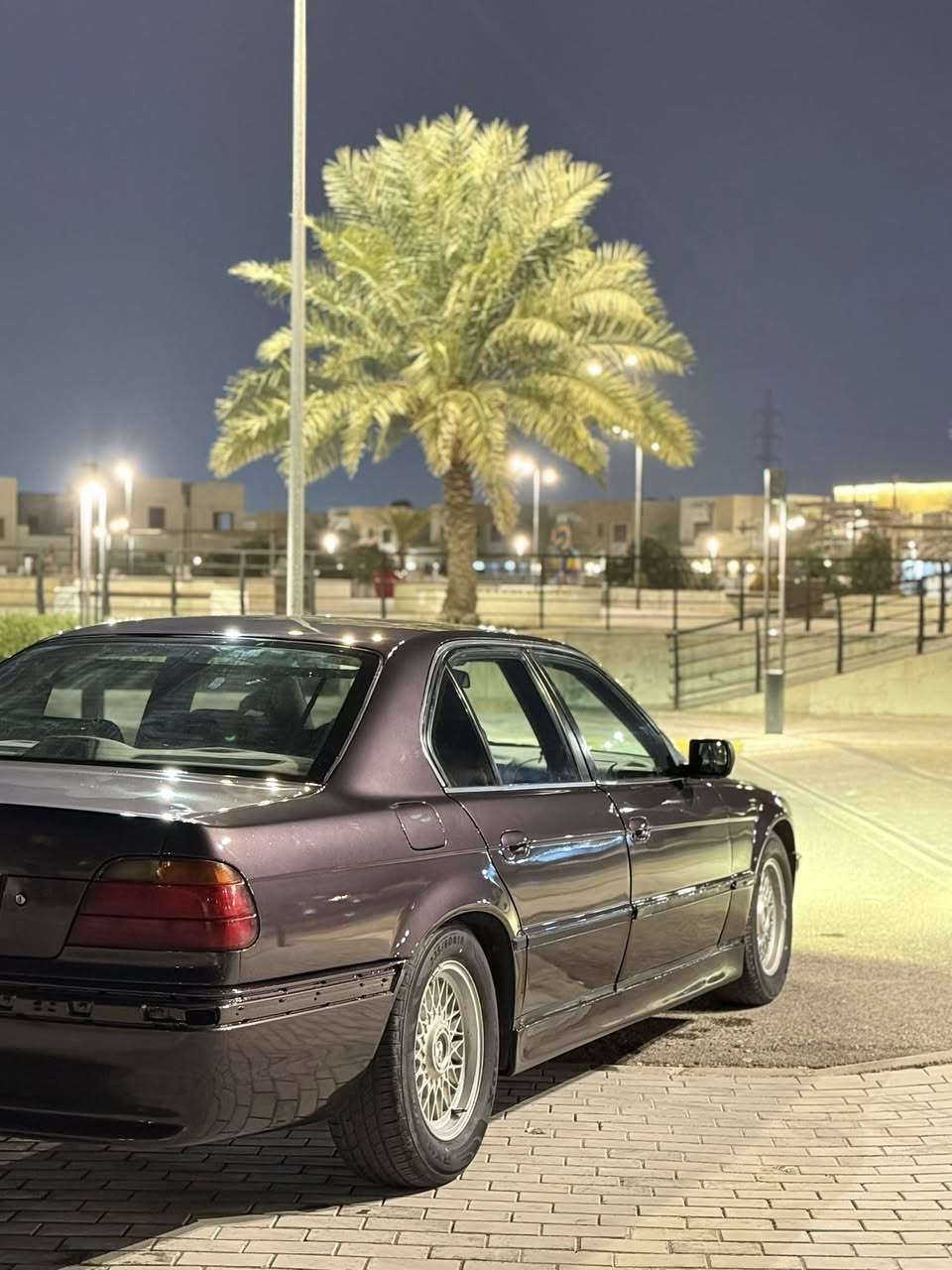 740i كاسحة -
مكينة كير حدادية خير من الله 
مصبوغه عام جمالية 
تبريد ثلج تدفئ لا يوجد 
فقط كشنات شغاله 
للاستفسار اكثر ***********
